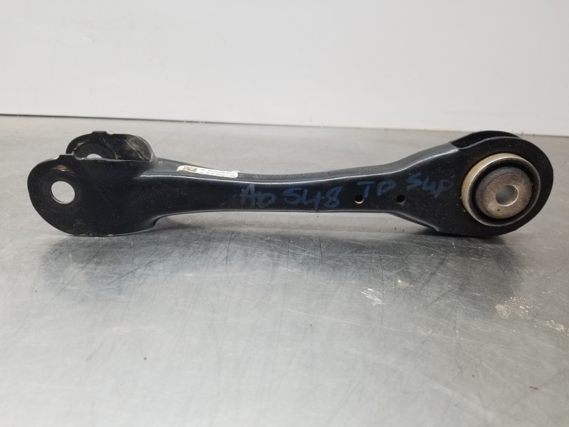 Recambio de tirante trasero derecho para mercedes clase c (w206) 220 d referencia OEM IAM A2063501600  