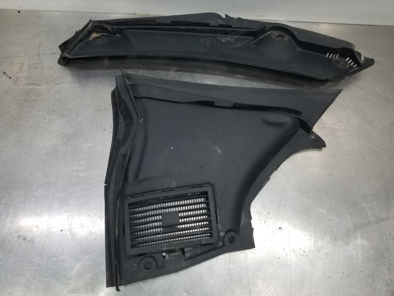 Recambio de torpedo para mercedes clase c (w206) 220 d referencia OEM IAM A2068301100 A2068301500 