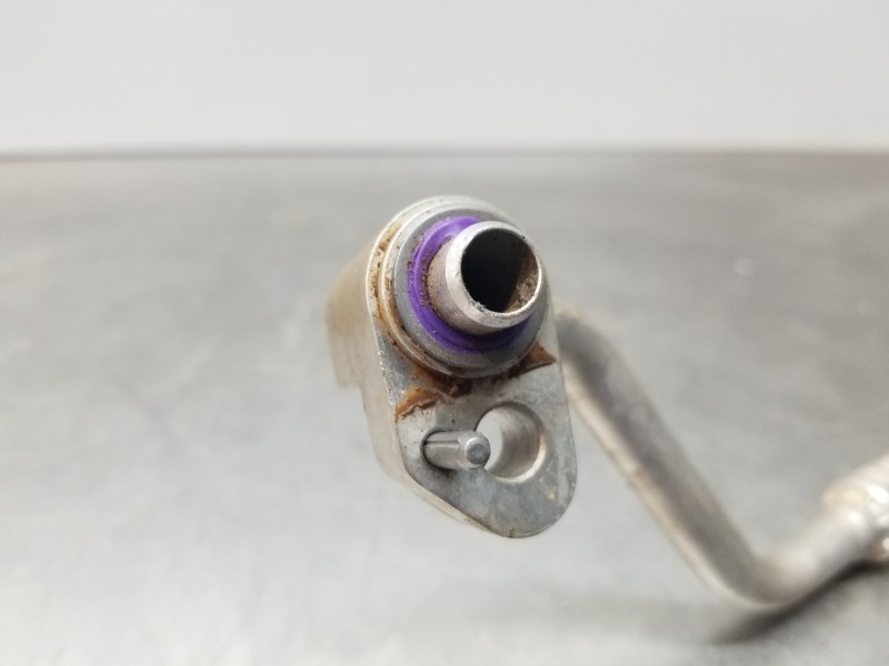 Recambio de tubos aire acondicionado para mercedes clase c (w206) 220 d referencia OEM IAM A2068302204  