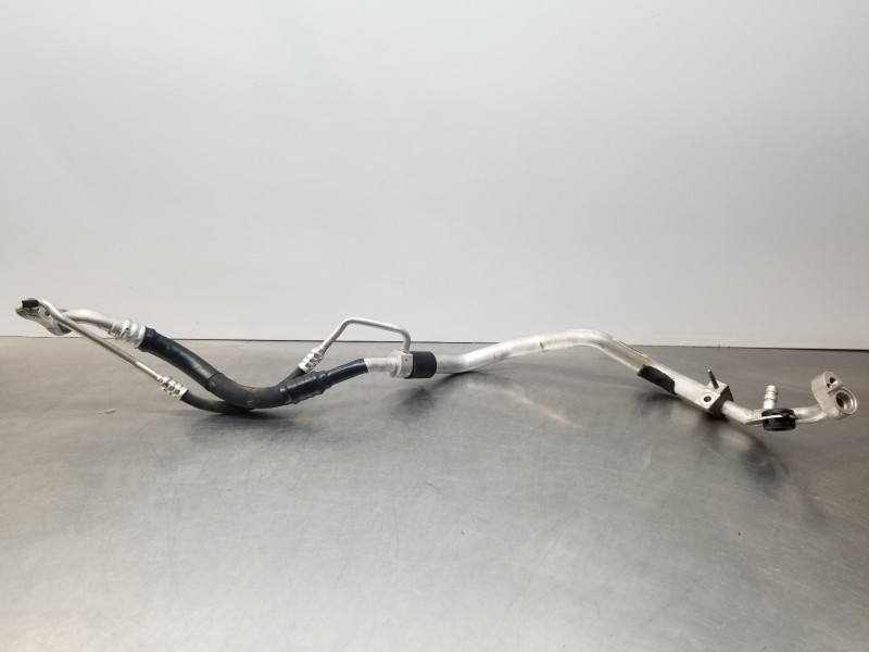 Recambio de tubos aire acondicionado para mercedes clase c (w206) 220 d referencia OEM IAM A2068309104  