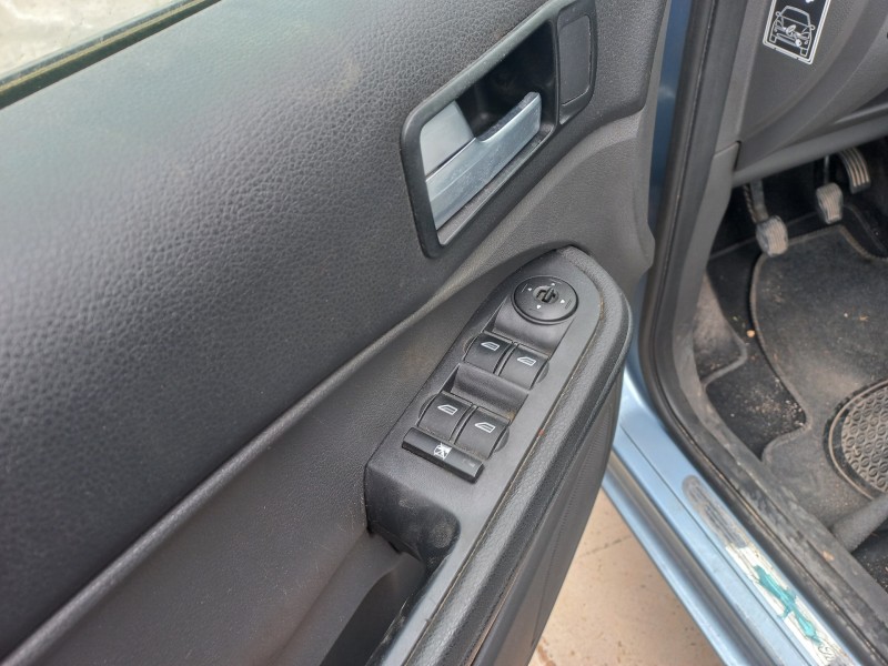 ford focus c-max (cap) del año 2003