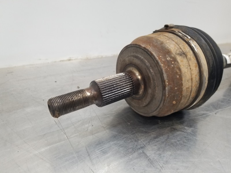 Recambio de transmision delantera derecha para volkswagen t5 transporter/furgoneta kombi referencia OEM IAM 7E0407452KX  