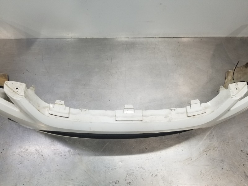 Recambio de paragolpes delantero para ford focus lim. (cb4) trend referencia OEM IAM 1521127 8M5117757BDXWAA  Recambio de paragolpes delantero para ford focus lim. (cb4) trend referencia OEM IAM 1521127 8M5117757BDXWAA