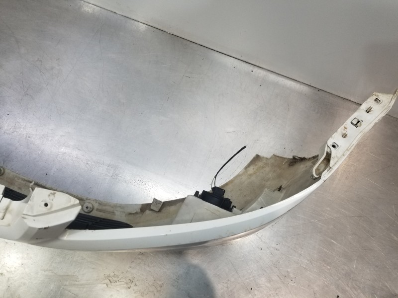 Recambio de paragolpes delantero para ford focus lim. (cb4) trend referencia OEM IAM 1521127 8M5117757BDXWAA  Recambio de paragolpes delantero para ford focus lim. (cb4) trend referencia OEM IAM 1521127 8M5117757BDXWAA