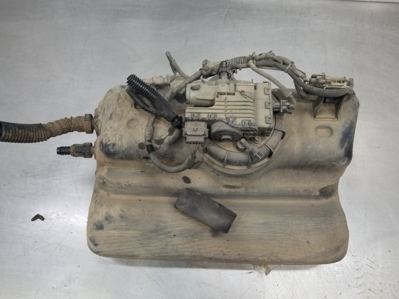 Recambio de deposito aditivo fap ( urea - adblue ) para iveco daily caja cerrada h2 referencia OEM IAM 5802183944 5801693203 