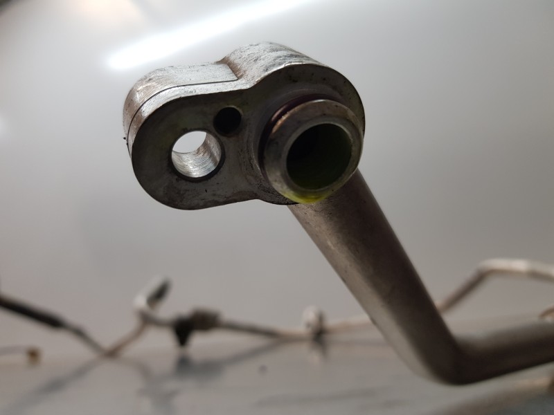 Recambio de tubos aire acondicionado para volkswagen t5 transporter/furgoneta kombi referencia OEM IAM 7H1820743E  