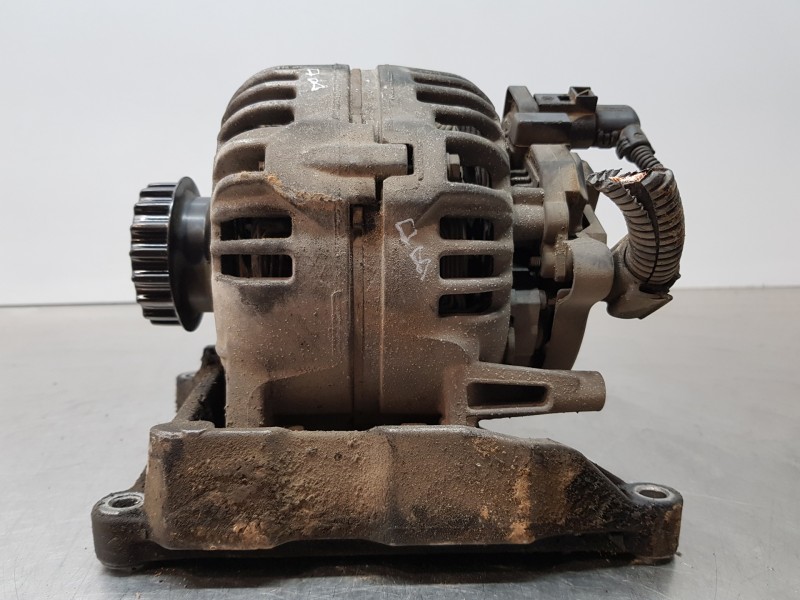 Recambio de alternador para volkswagen t5 transporter/furgoneta kombi referencia OEM IAM 070903024  