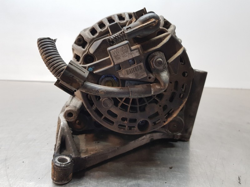 Recambio de alternador para volkswagen t5 transporter/furgoneta kombi referencia OEM IAM 070903024  