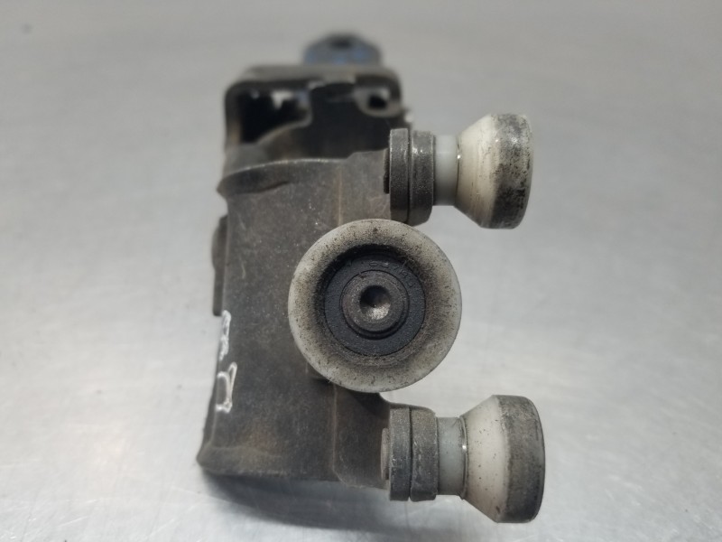 Recambio de bisagra de puerta para volkswagen t5 transporter/furgoneta kombi referencia OEM IAM 7H0843336B 7E0843336A 