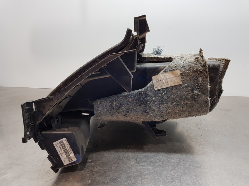 Recambio de guantera para renault kangoo combi referencia OEM IAM 681083048R  