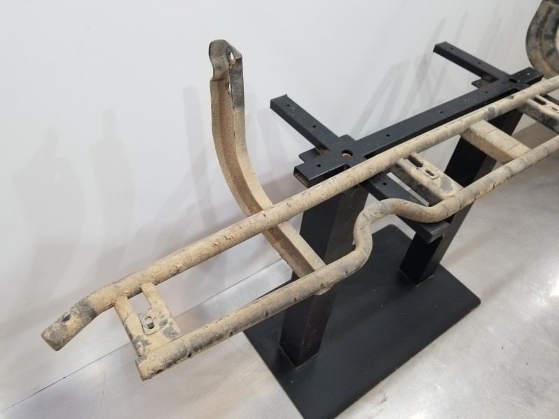 Recambio de refuerzo paragolpes trasero para iveco daily caja cerrada h2 referencia OEM IAM 5801627055  