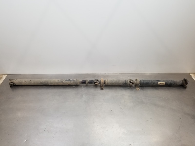 Recambio de transmision central para iveco daily caja cerrada h2 referencia OEM IAM 5802286640  