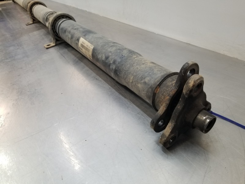 Recambio de transmision central para iveco daily caja cerrada h2 referencia OEM IAM 5802286640  