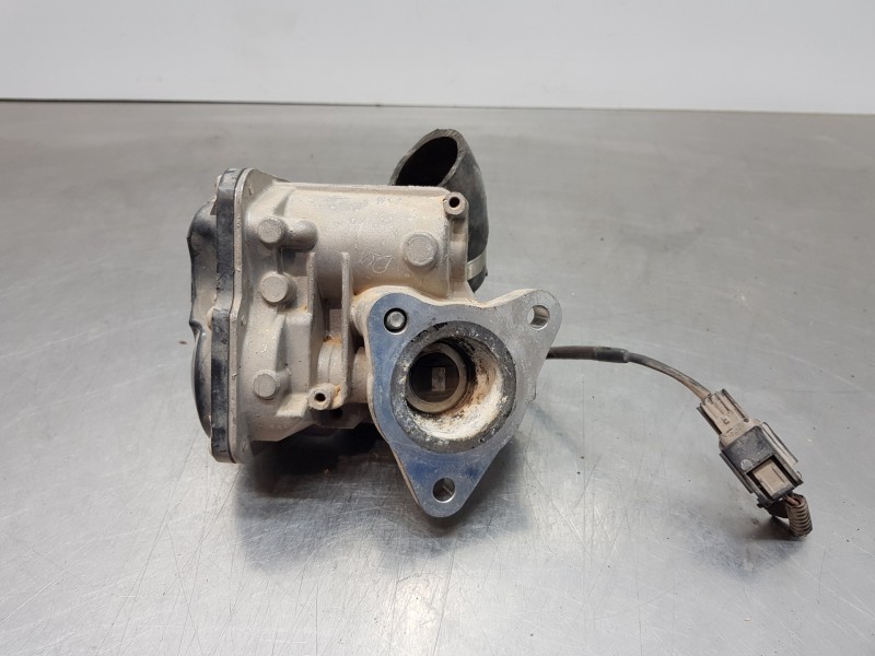 Recambio de valvula egr para renault kangoo combi referencia OEM IAM 147102557R  