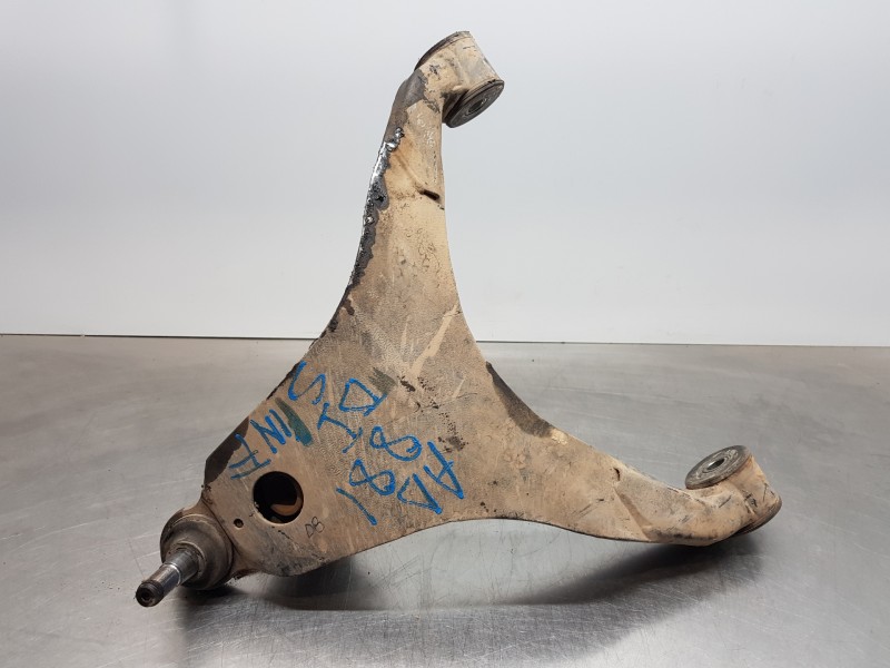 Recambio de brazo suspension inferior delantero izquierdo para iveco daily caja cerrada h2 referencia OEM IAM 5801564316  