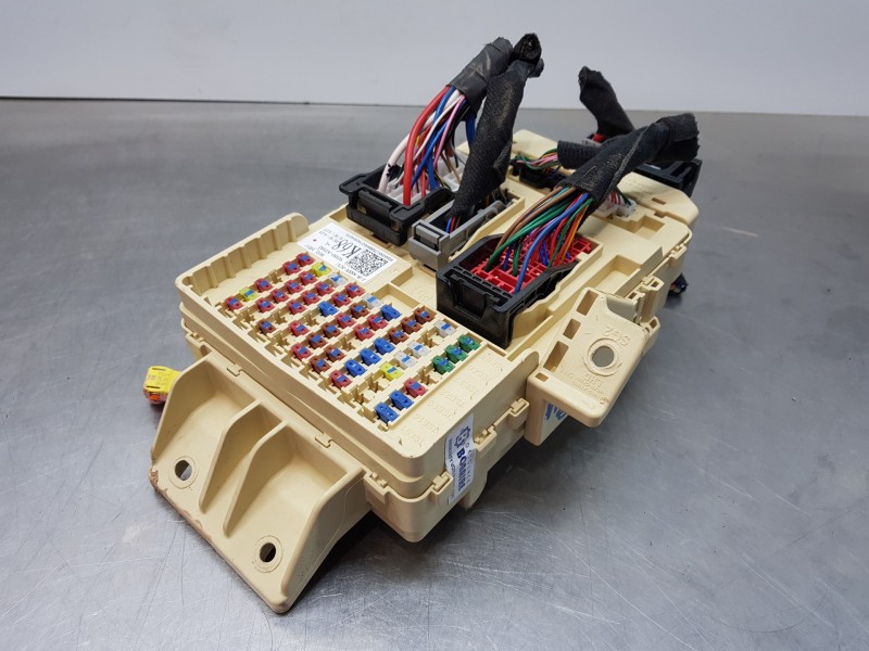 Recambio de caja reles / fusibles para kia niro hybrid referencia OEM IAM 91950AT682  