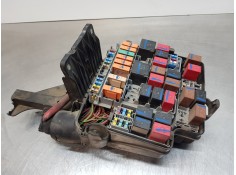 Recambio de caja reles / fusibles para iveco daily caja cerrada h2 referencia OEM IAM 5801393357 5801393356 