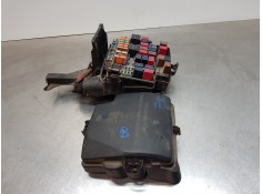 Recambio de caja reles / fusibles para iveco daily caja cerrada h2 referencia OEM IAM 5801393357 5801393356  2