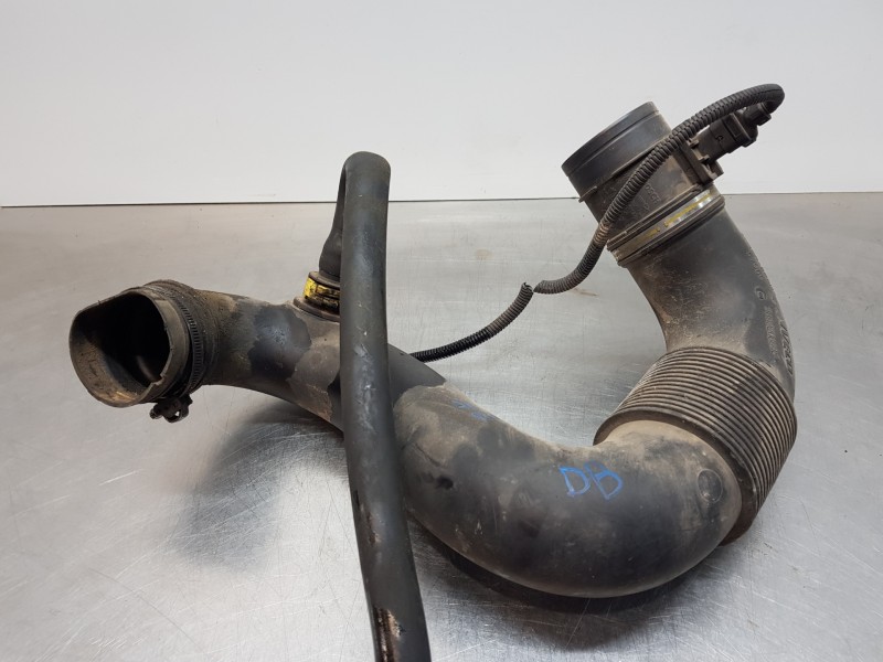 Recambio de tubo presion turbocompresor para iveco daily caja cerrada h2 referencia OEM IAM 5802206688  