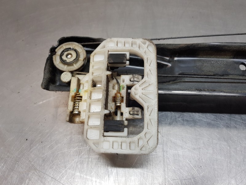 Recambio de elevalunas delantero izquierdo para iveco daily caja cerrada h2 referencia OEM IAM 5801901053  