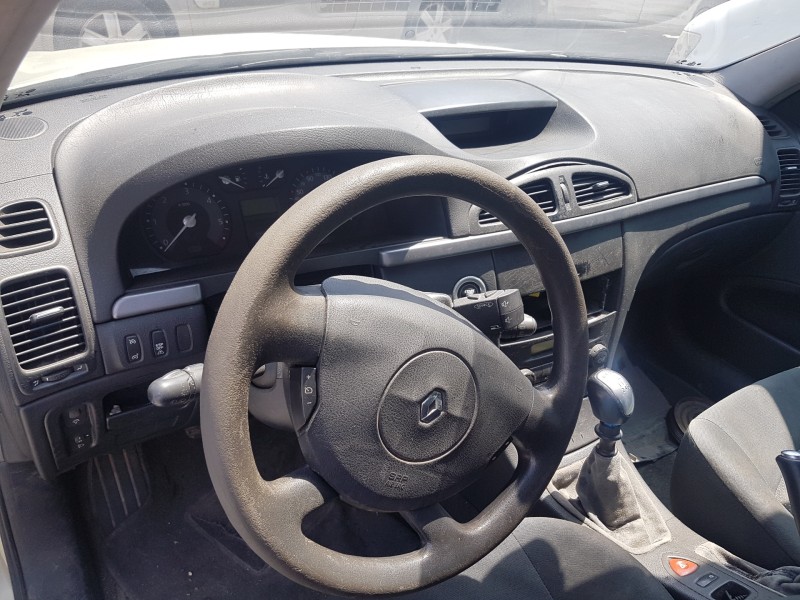 renault laguna ii (bg0) del año 2005