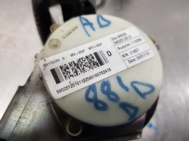 Recambio de cinturon seguridad delantero derecho para iveco daily caja cerrada h2 referencia OEM IAM 5802312010  