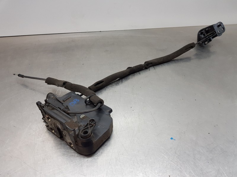 Recambio de cerradura puerta delantera izquierda para iveco daily caja cerrada h2 referencia OEM IAM 5801529301 5801529301C 