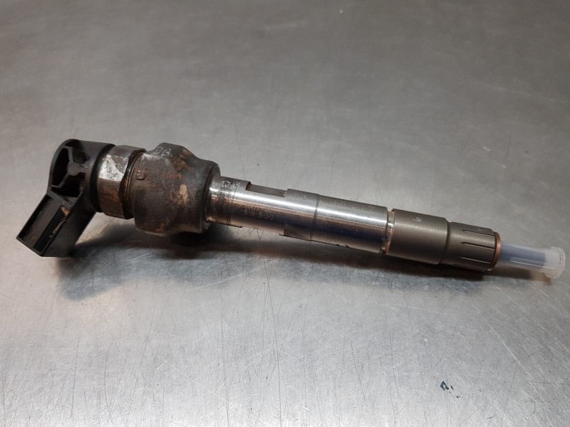 Recambio de inyector para bmw serie 3 berlina (g20) sport referencia OEM IAM 8579236 0445111009 