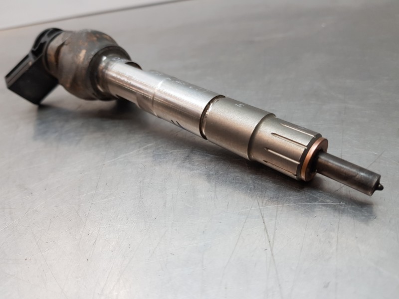 Recambio de inyector para bmw serie 3 berlina (g20) sport referencia OEM IAM 8579236 0445111009 