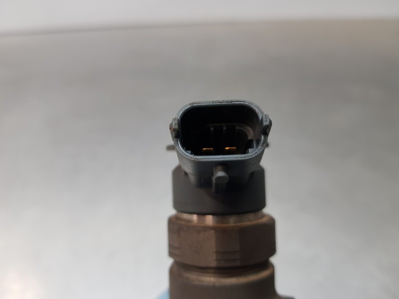 Recambio de inyector para peugeot 207 confort referencia OEM IAM 0445110339  