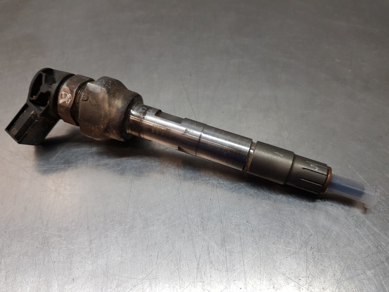 Recambio de inyector para bmw serie 3 berlina (g20) sport referencia OEM IAM 8579236 0445111009 