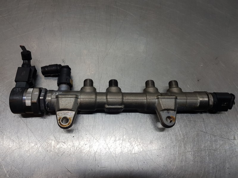 Recambio de rampa inyectora para bmw mini (f55) d referencia OEM IAM 13538511629 8511629 0281002949