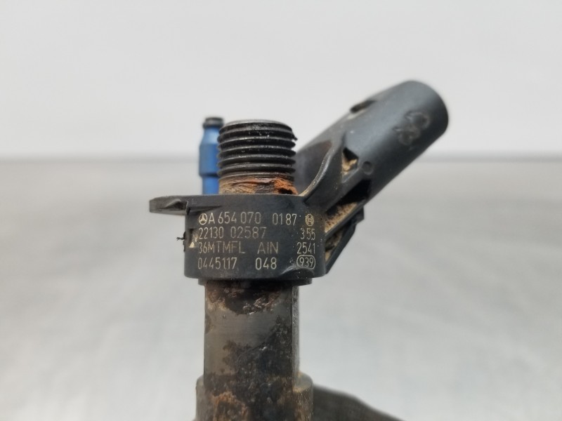 Recambio de inyector para mercedes clase a (w177) 200 d referencia OEM IAM A6540700187 0445117048 