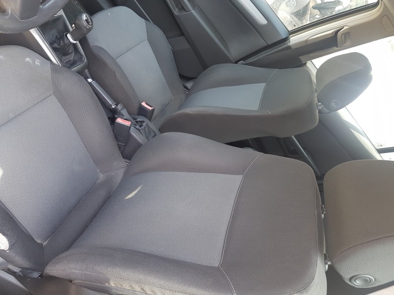 opel astra h berlina del año 2004