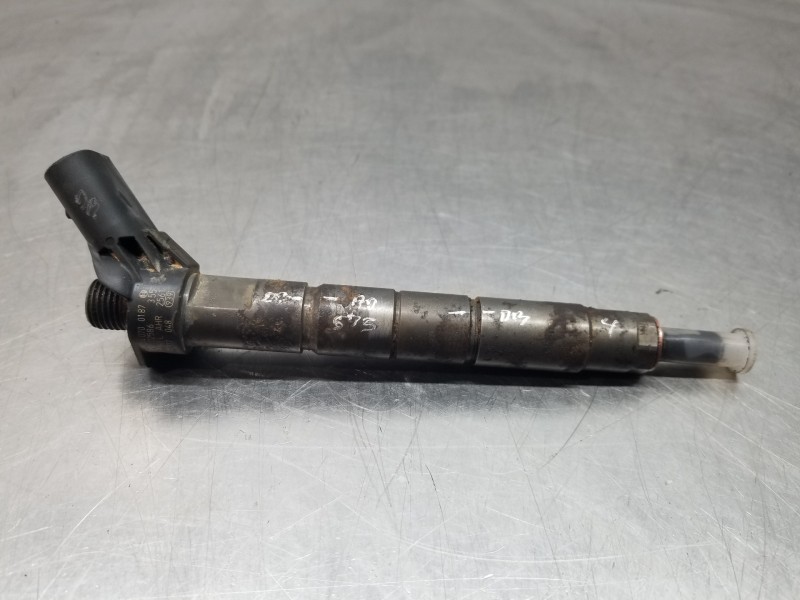 Recambio de inyector para mercedes clase a (w177) 200 d referencia OEM IAM A6540700187 0445117048 