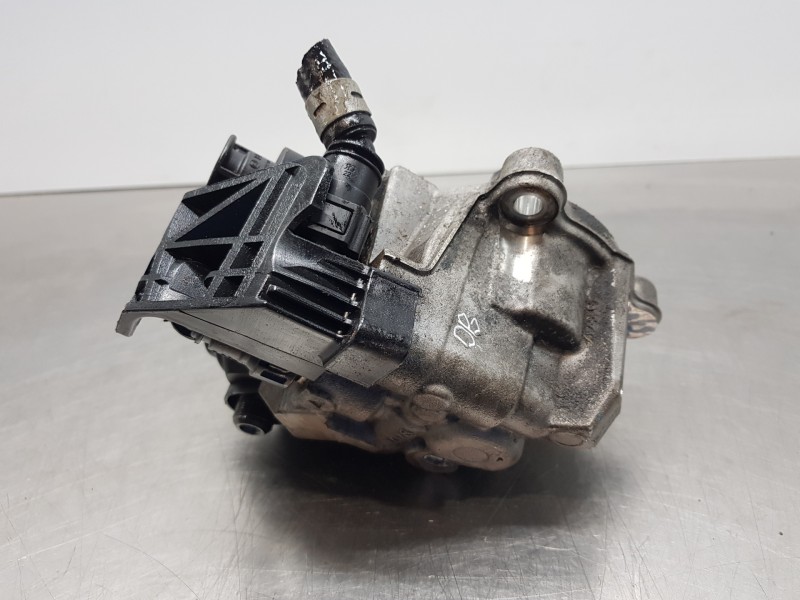 Recambio de bomba inyeccion para bmw mini (f55) d referencia OEM IAM 13518511626 0445010768 8511626