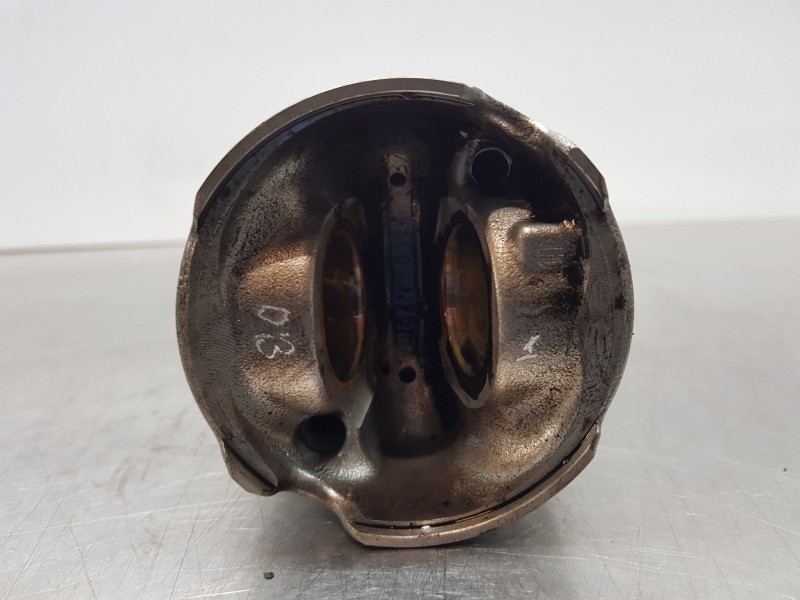 Recambio de piston para bmw serie 3 berlina (g20) sport referencia OEM IAM 11258580515  