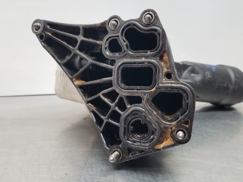 Recambio de soporte filtro aceite para bmw serie 3 berlina (g20) sport referencia OEM IAM 11428580415  