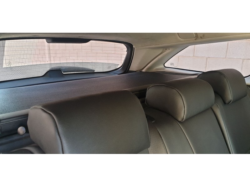 toyota auris touring sports (e18) del año 2014