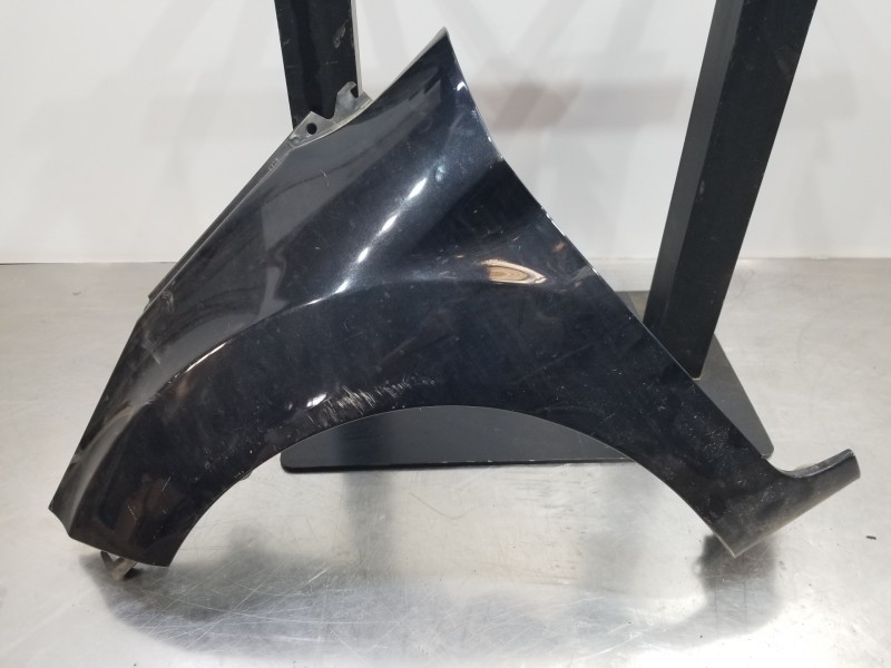 Recambio de aleta delantera izquierda para ford fiesta (cb1) active referencia OEM IAM 1777181 C1BBA16016AA 