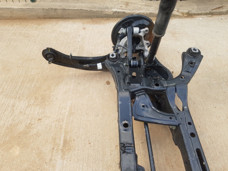 Recambio de puente trasero para kia niro hybrid referencia OEM IAM 55410G5100 55211ATBA0 55510AAAA0