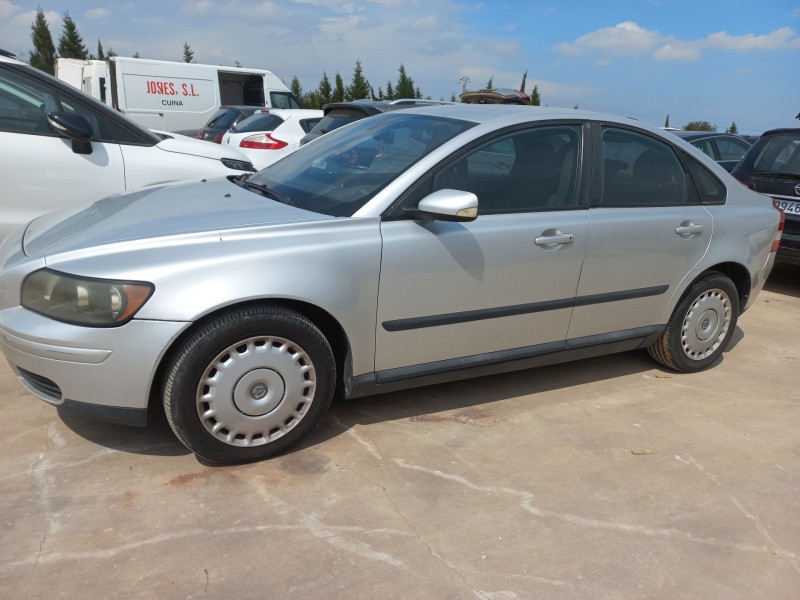 volvo s40 berlina del año 2005