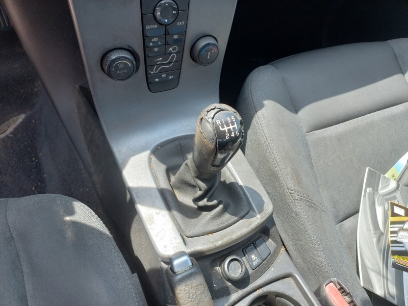 volvo s40 berlina del año 2005