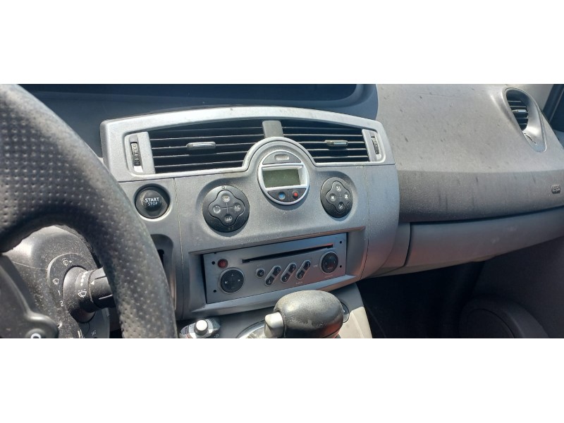 renault scenic ii del año 2007