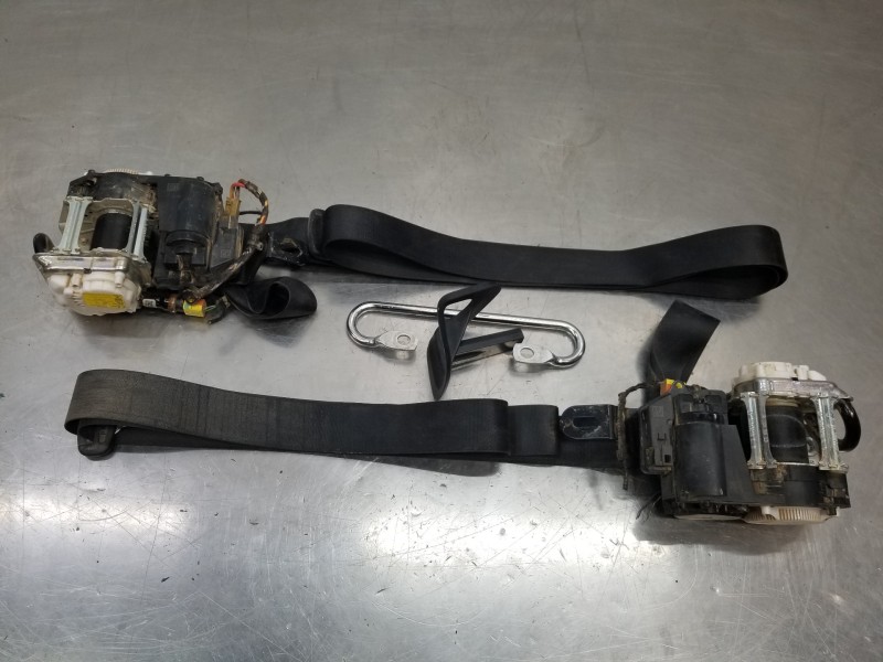 Recambio de kit airbag para mercedes clase c (w206) 220 d referencia OEM IAM A2066802407 A2368607300 A2368607400