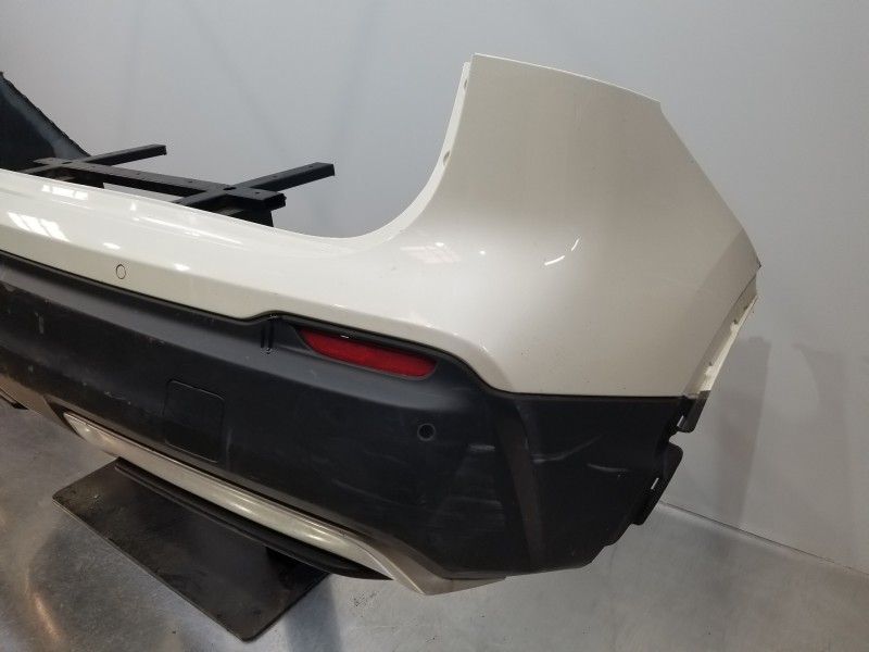 Recambio de paragolpes trasero para nissan qashqai (j11) acenta referencia OEM IAM 85022HV33C  