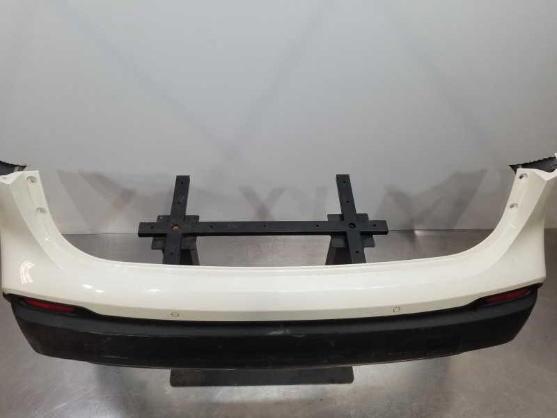 Recambio de paragolpes trasero para nissan qashqai (j11) acenta referencia OEM IAM 85022HV33C  