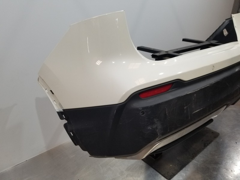 Recambio de paragolpes trasero para nissan qashqai (j11) acenta referencia OEM IAM 85022HV33C  