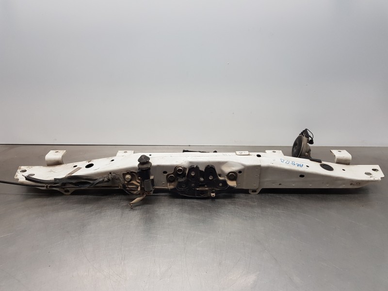 Recambio de travesaño superior para nissan qashqai (j11) acenta referencia OEM IAM F25114EAMH  