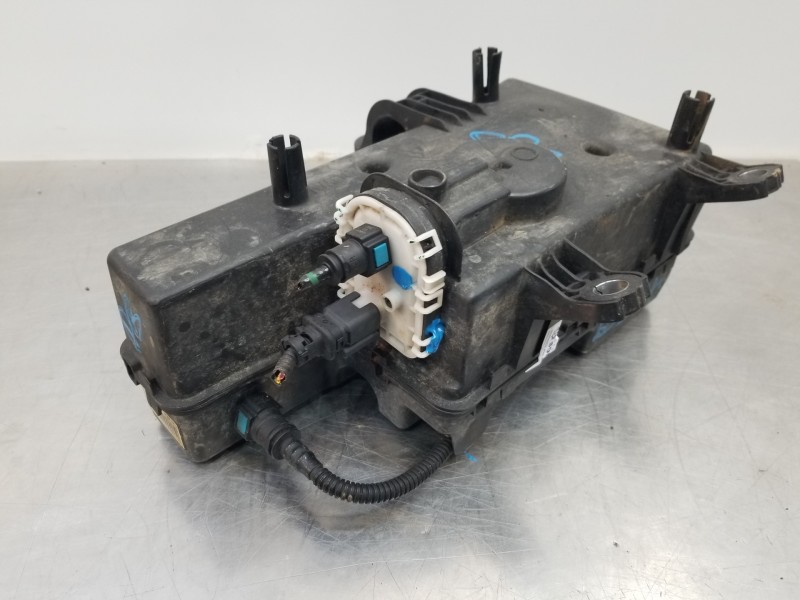 Recambio de deposito aditivo fap ( urea - adblue ) para citroen jumper kasten l2h2 referencia OEM IAM 9809653280 9806639880  Recambio de deposito aditivo fap ( urea - adblue ) para citroen jumper kasten l2h2 referencia OEM IAM 9809653280 9806639880